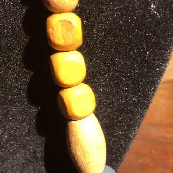 Necklace - Picture 3 of 4